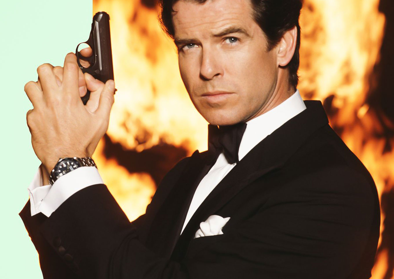 Pierce Brosnan as James Bond wearing an Omega Seamaster 300M