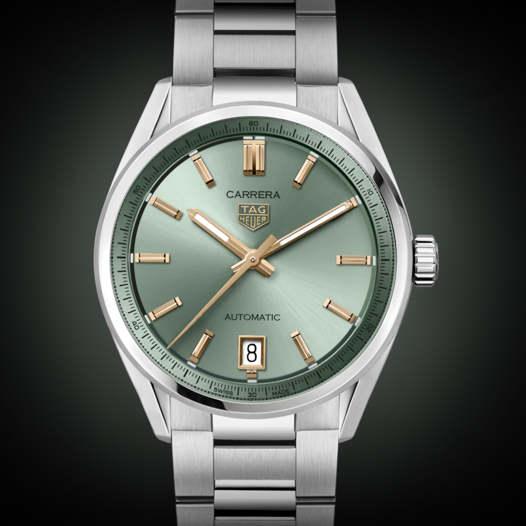 TAG Heuer Carrera Date in green dial