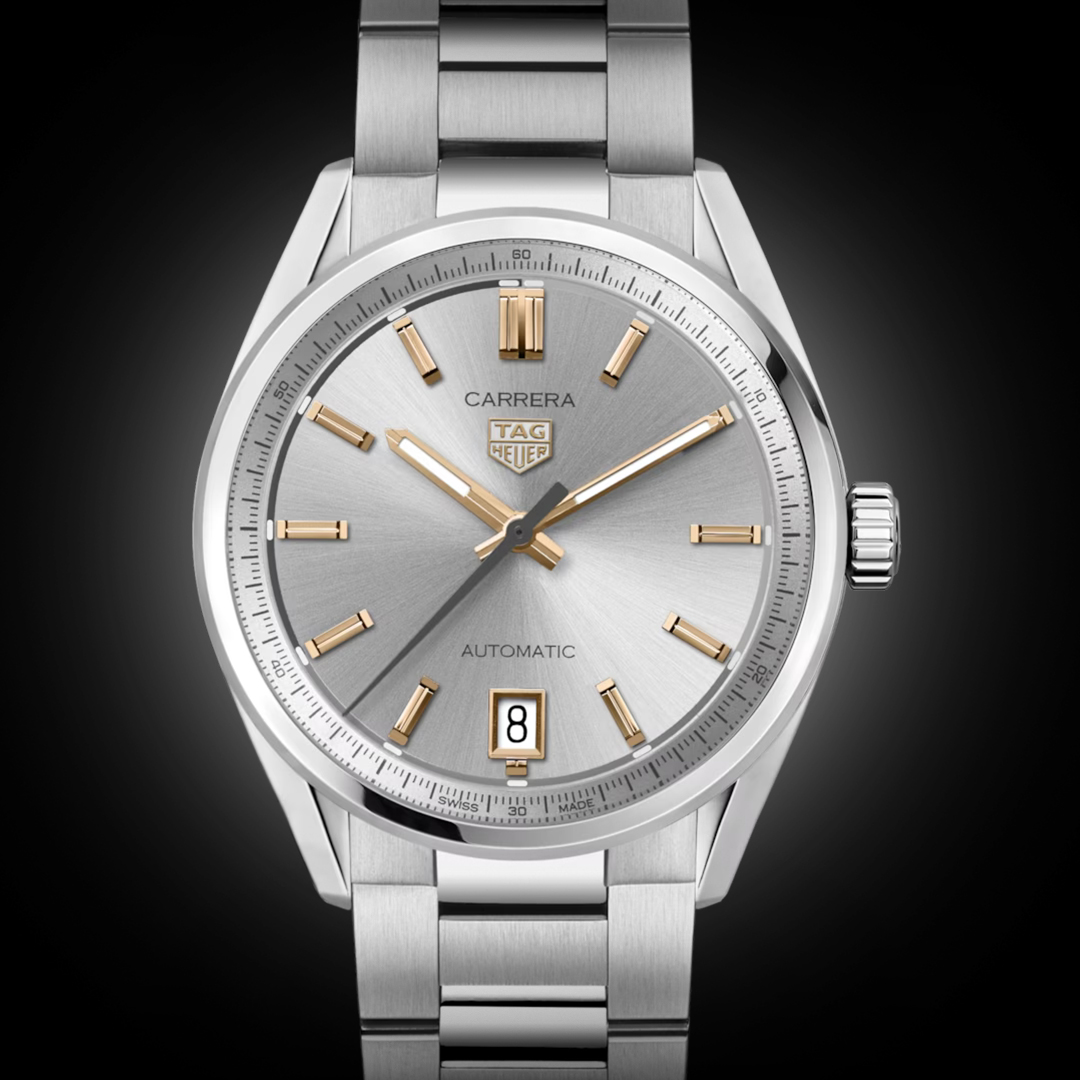 TAG Heuer Carrera Date in silver dial